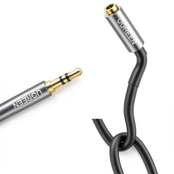 UGREEN 3.5mm Audio Splitter for Headphones-3